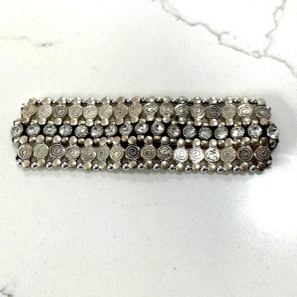 Artisan Wide Decorative Gem Embossed Link Silver Bracelet - Picture 2 of 7